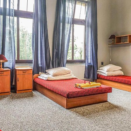 Cozy Home In Raciaski Mlyn With Kitchen Raciaz Buitenkant foto
