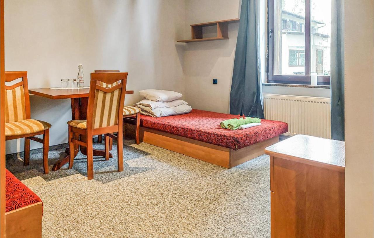 Cozy Home In Raciaski Mlyn With Kitchen Raciaz Buitenkant foto